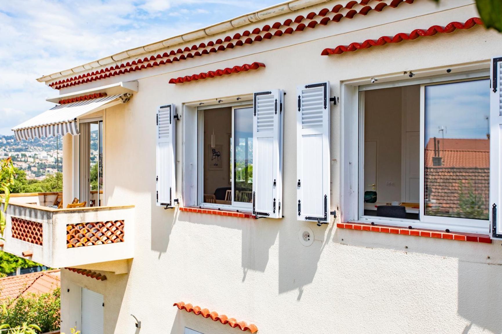 #54 Sea View 4 Bdr Ac Parking 5mins To Port Bbq Villa